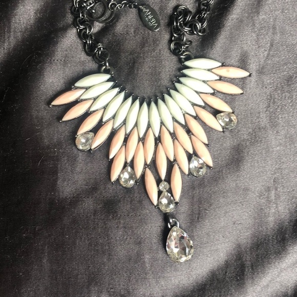 AMRITA SINGH SIGNED PINK WHITE CLEAR RHINESTONE PRINCESS JOAN NECKLACE GUNMETAL - Picture 2 of 5